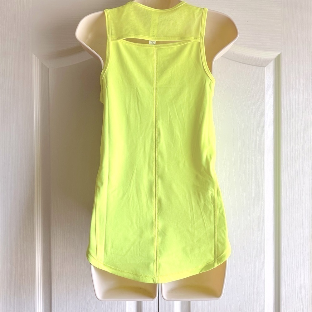 Lululemon Sculpt Tank Top Back Vent - Picture 5 of 8